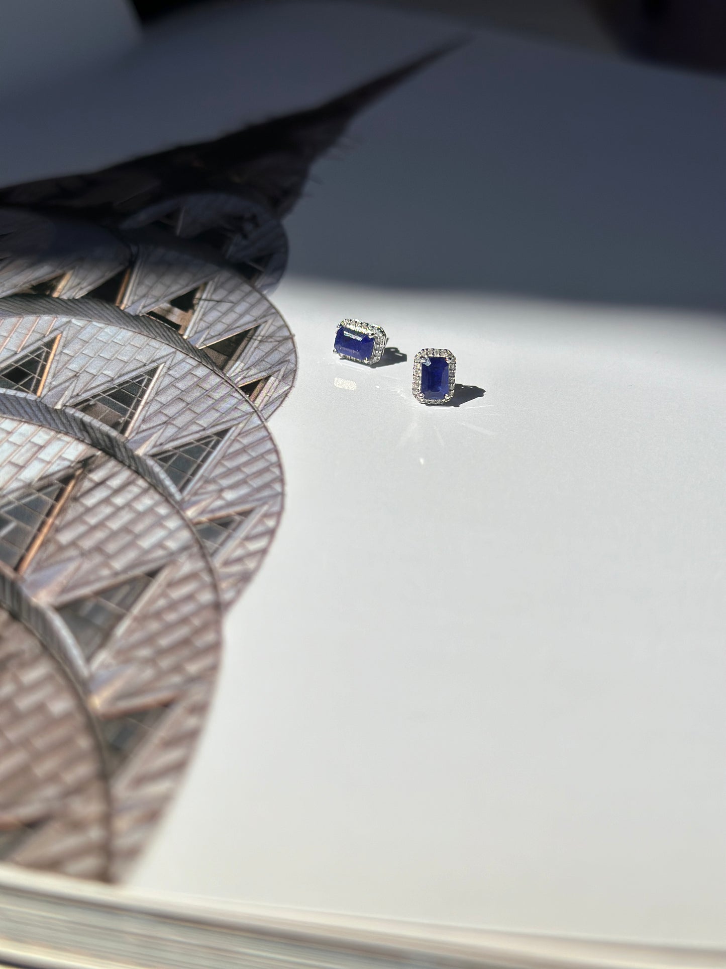 Aretes Zafiro y Diamantes en Oro 14k