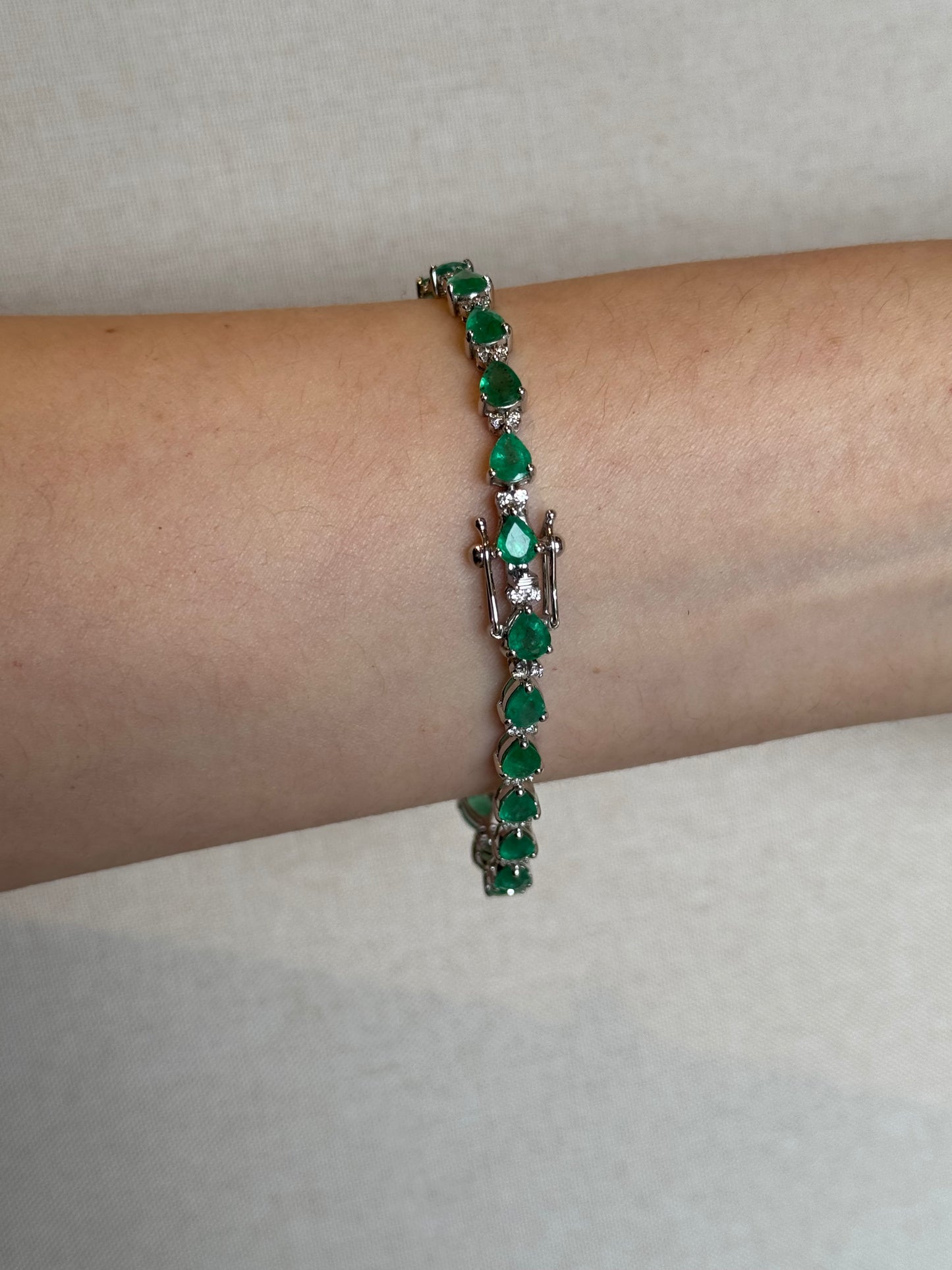 Pulsera de Esmeraldas y diamantes