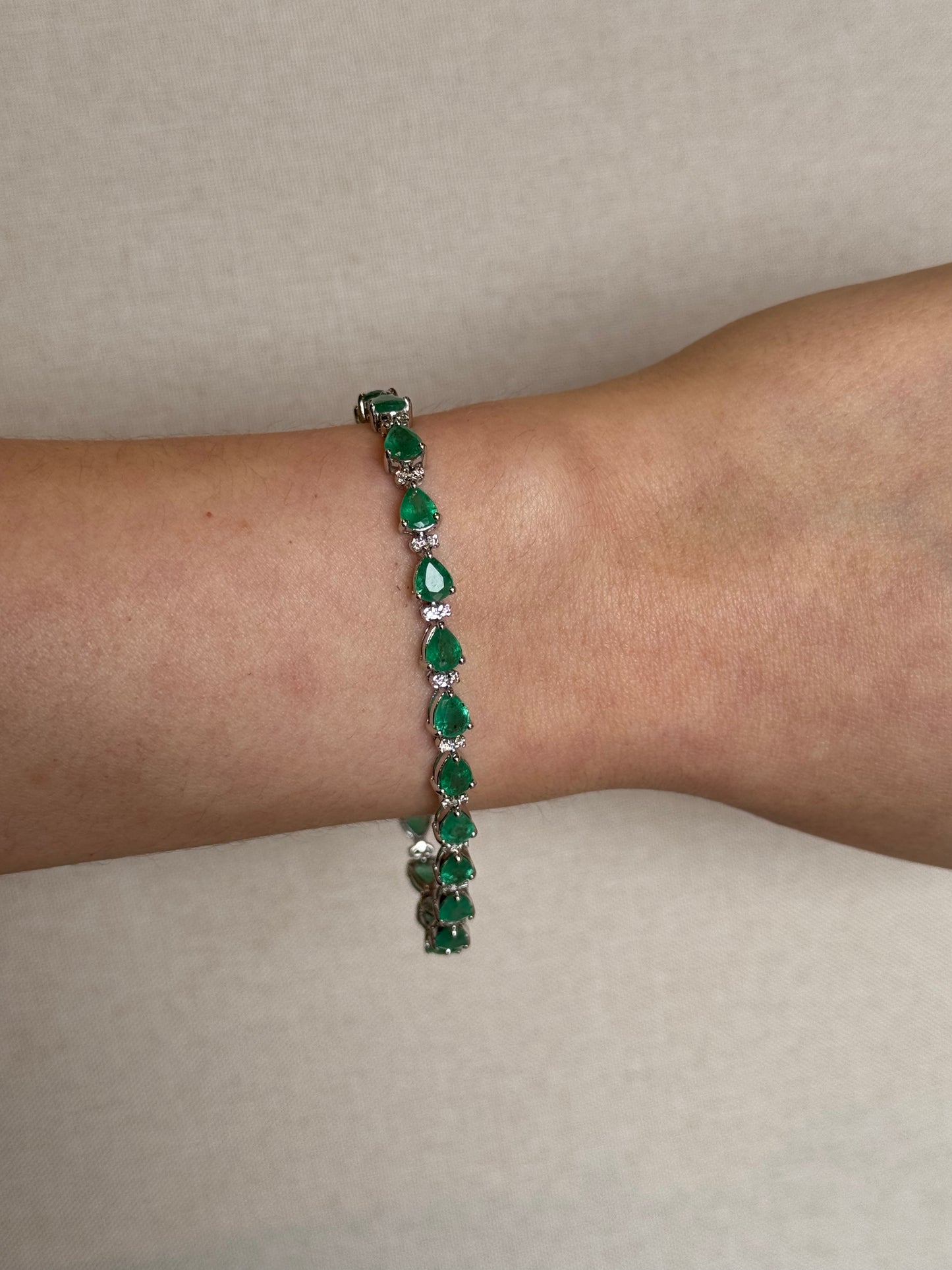 Pulsera de Esmeraldas y diamantes