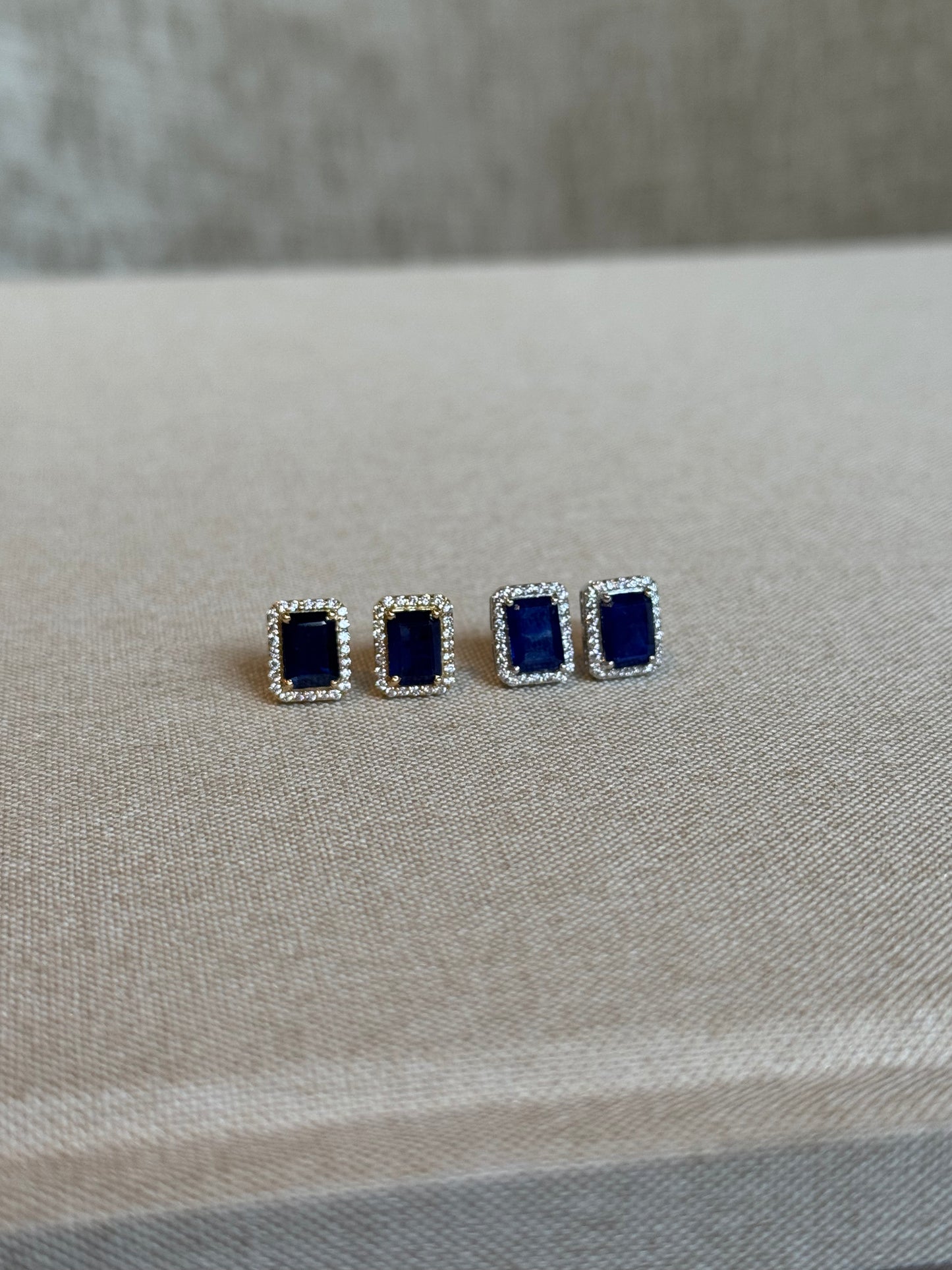 Aretes Zafiro y Diamantes en Oro 14k