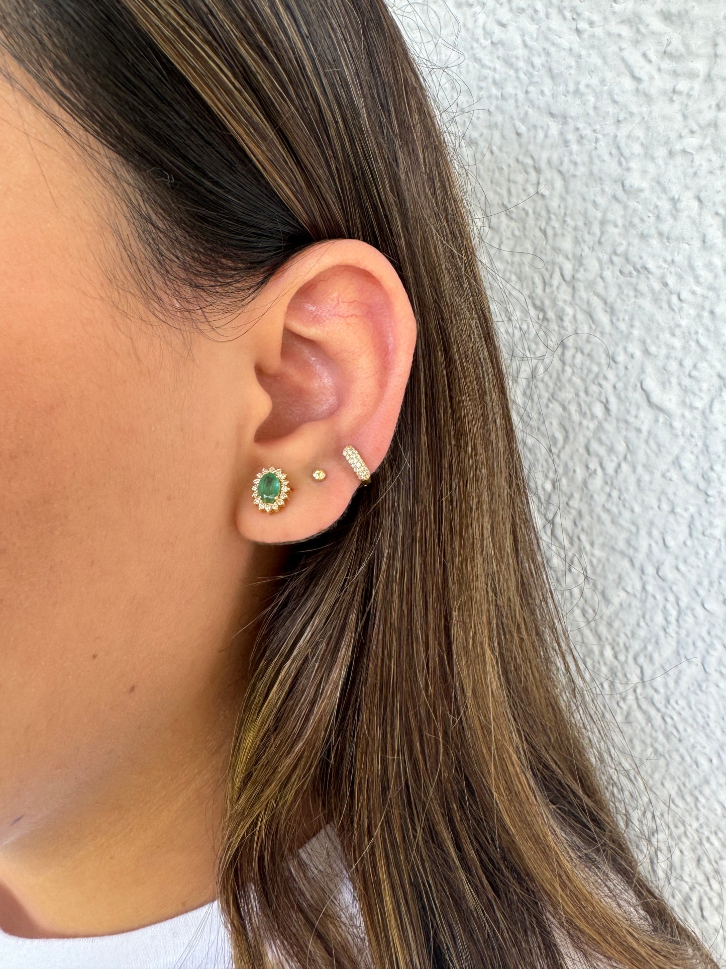 Aretes Estrella Esmeralda y Diamantes en Oro 14k