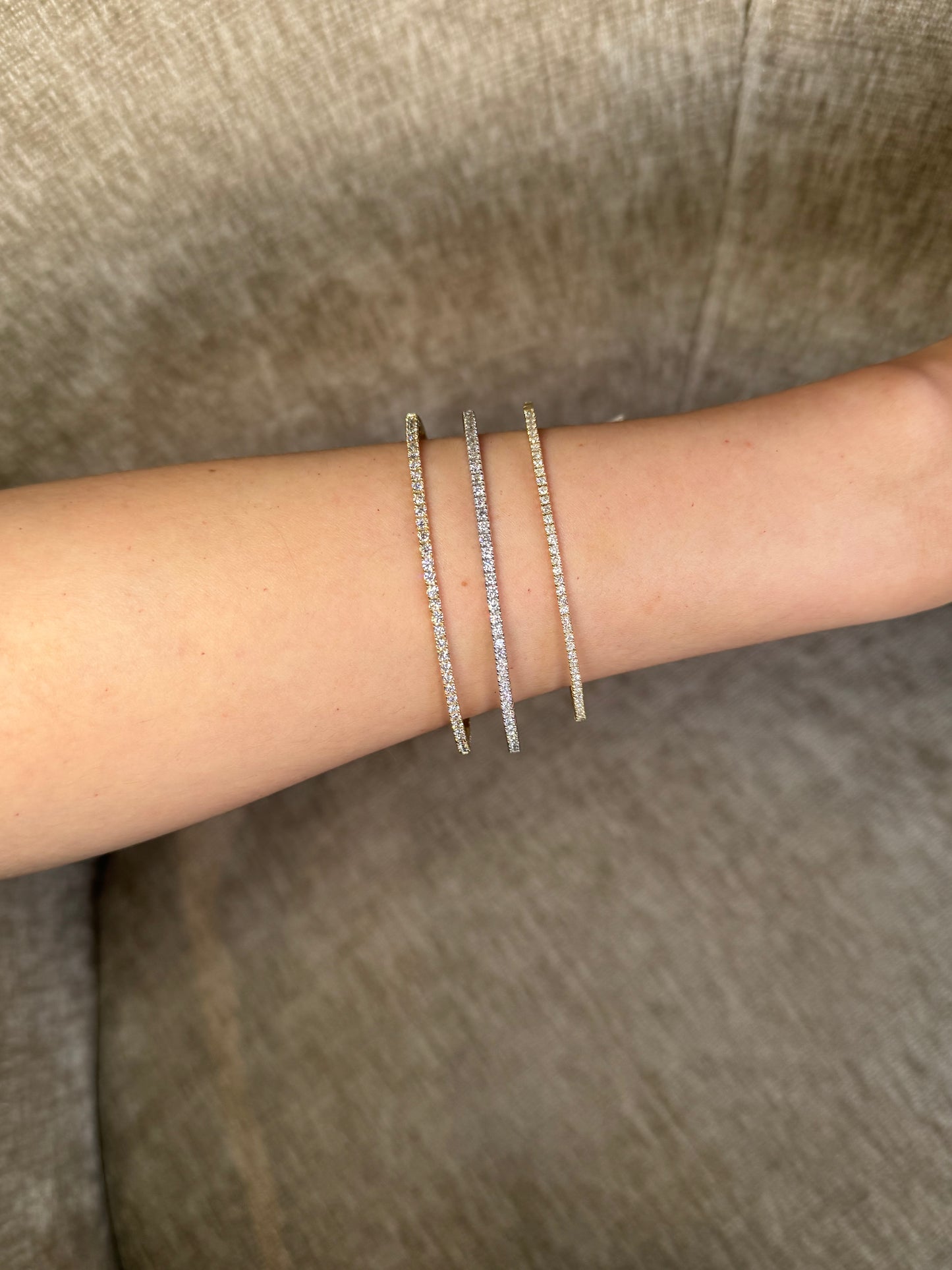 Flexible Bangle Diamantes Oro 14k