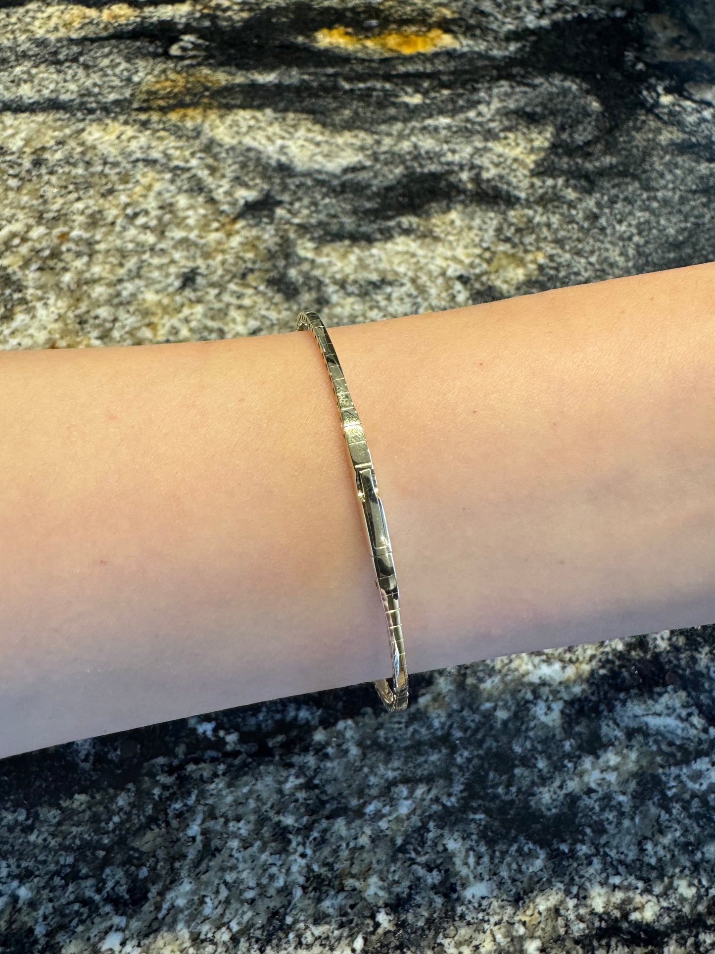 Flexible Bangle Diamantes Oro 14k