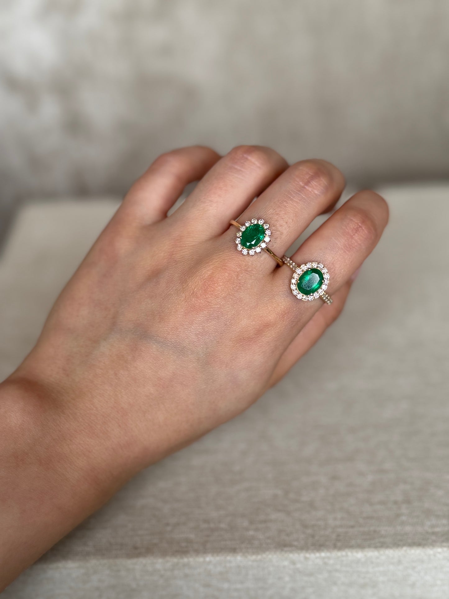 Anillo lady di de esmeralda y diamantes