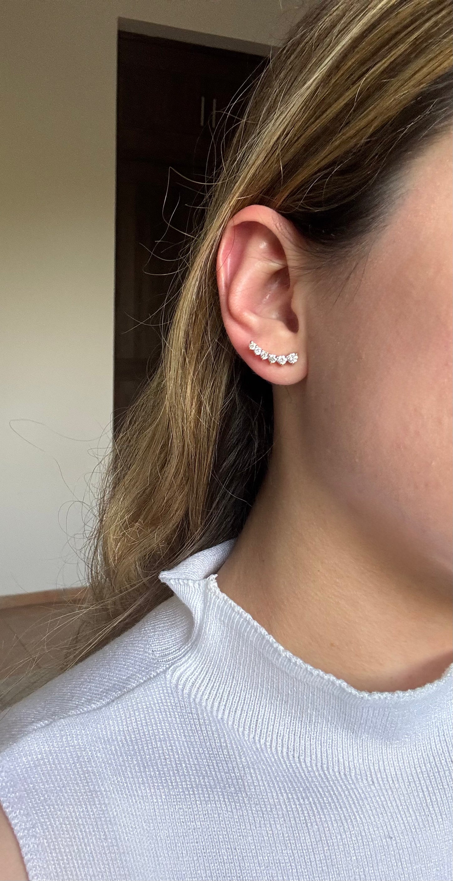 Climbers de diamantes en oro de 14k