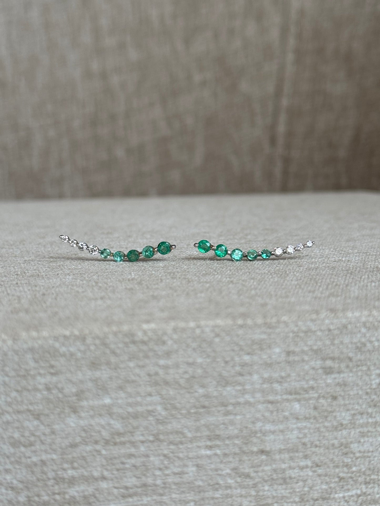 Climbers de Esmeralda y Diamantes en Oro 18k