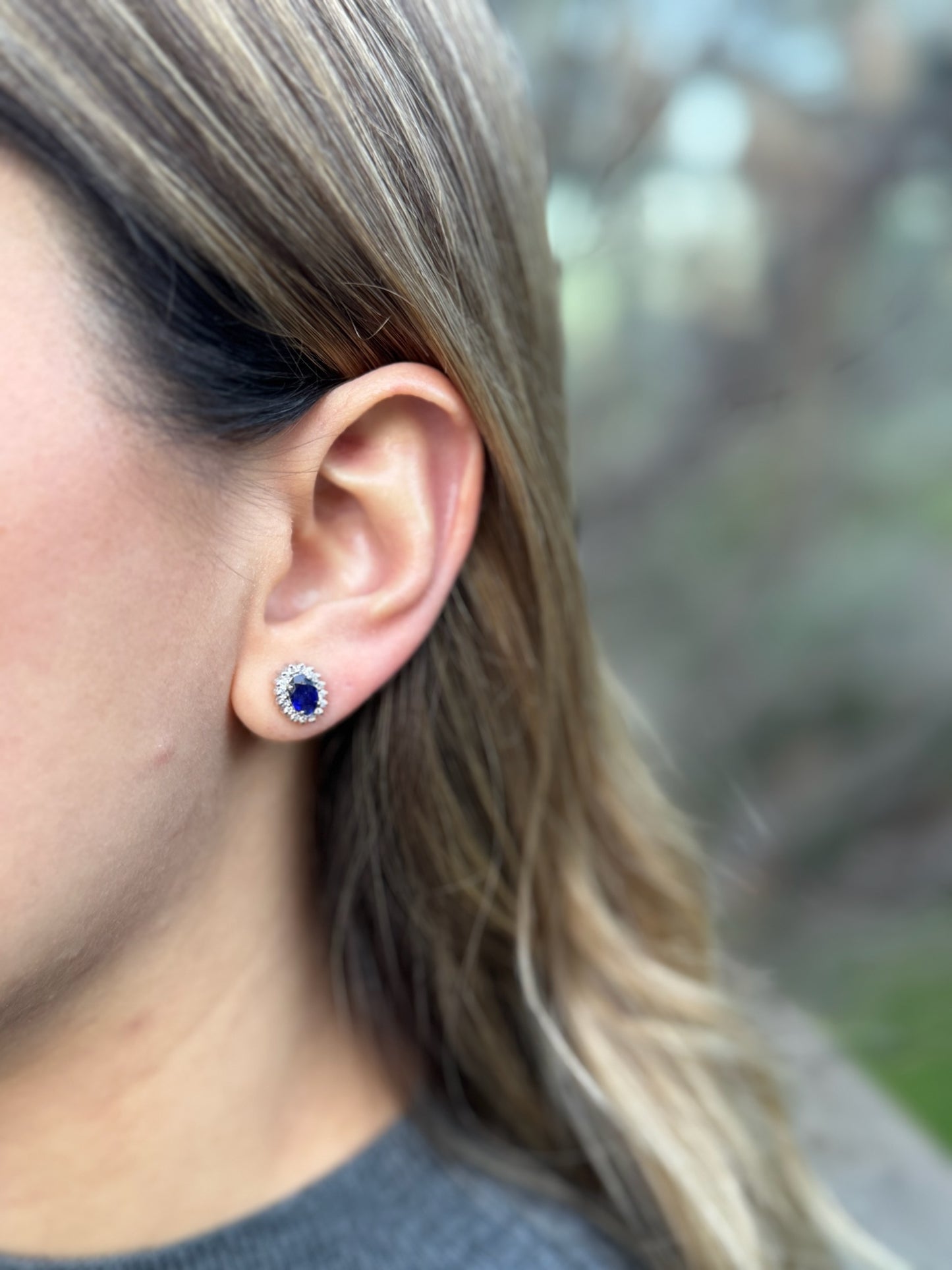 Aretes Estrella Zafiro y Diamantes en Oro 14k