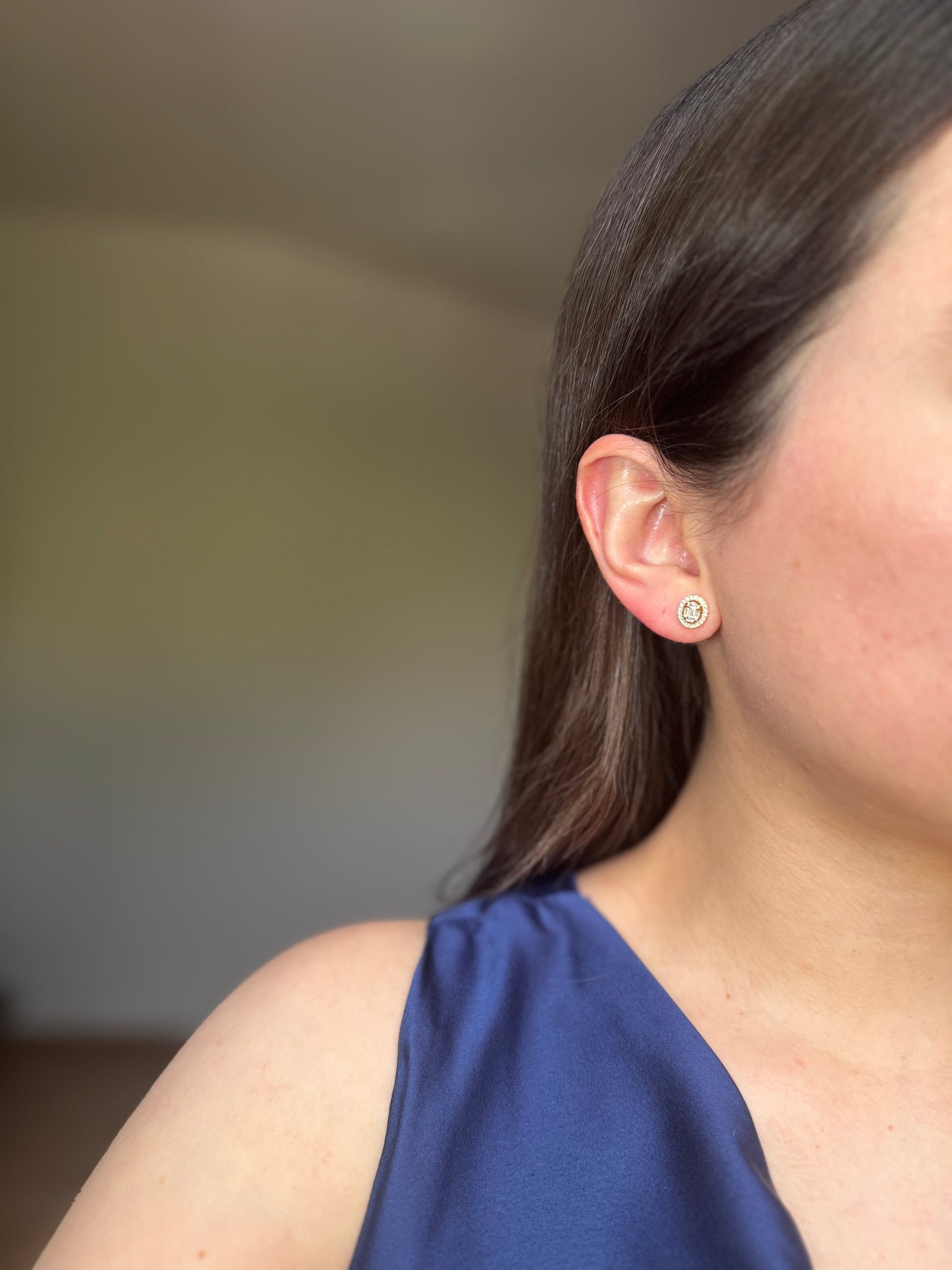 Aretes Oval de Diamantes en Oro 18k