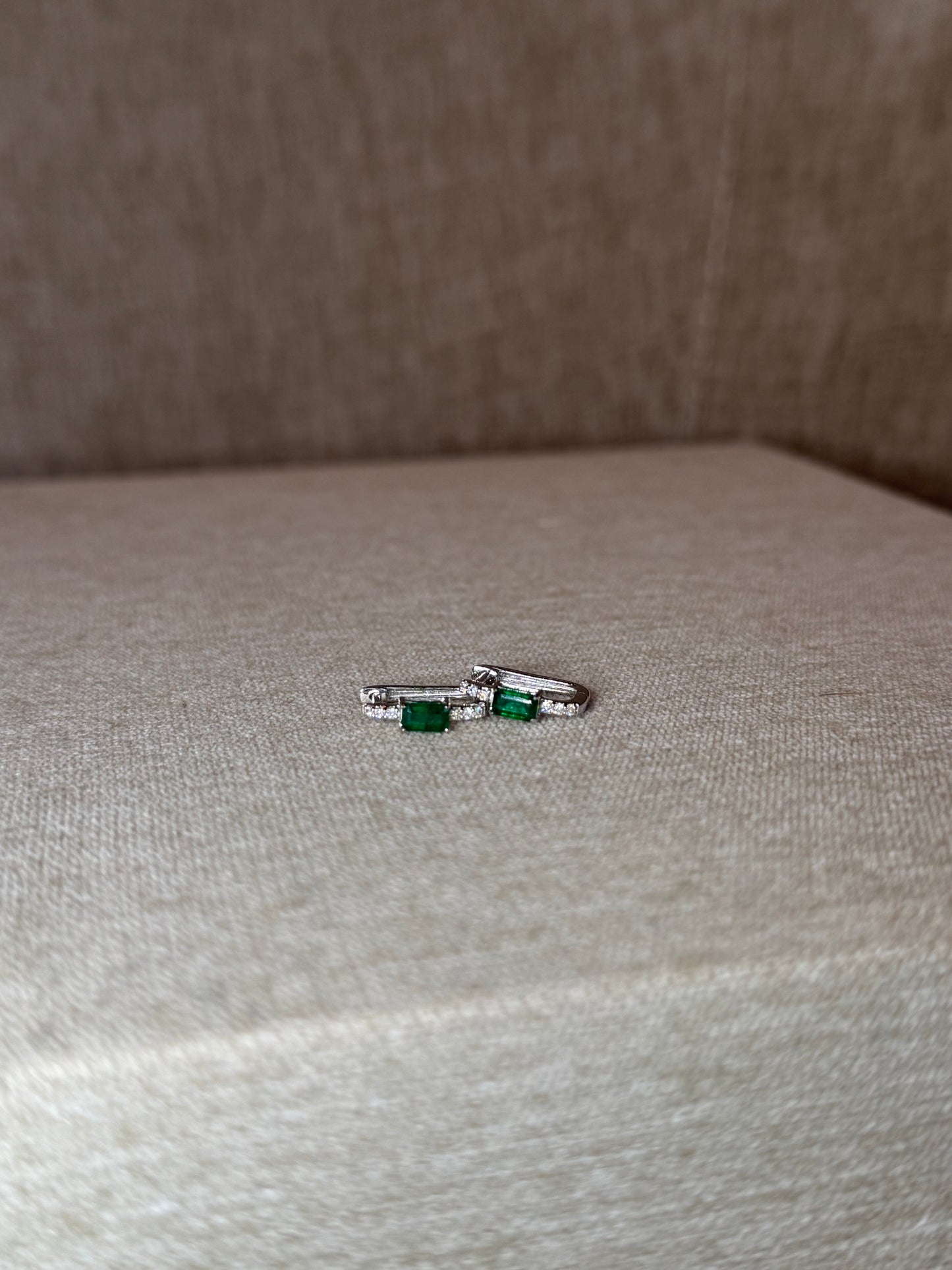 Arracadas de esmeraldas y diamantes