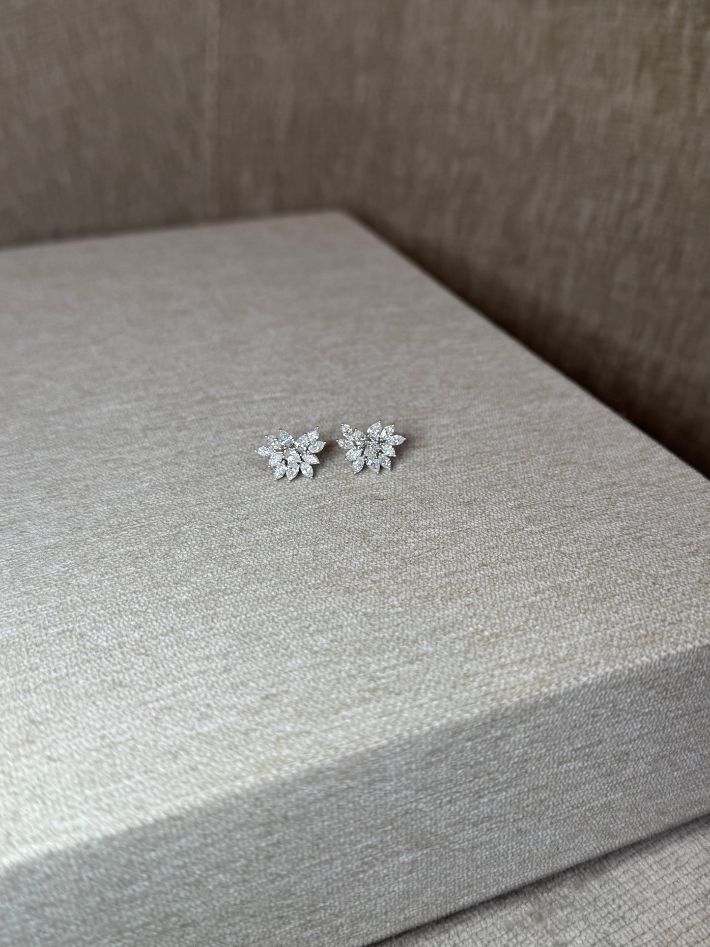Aretes de diamantes